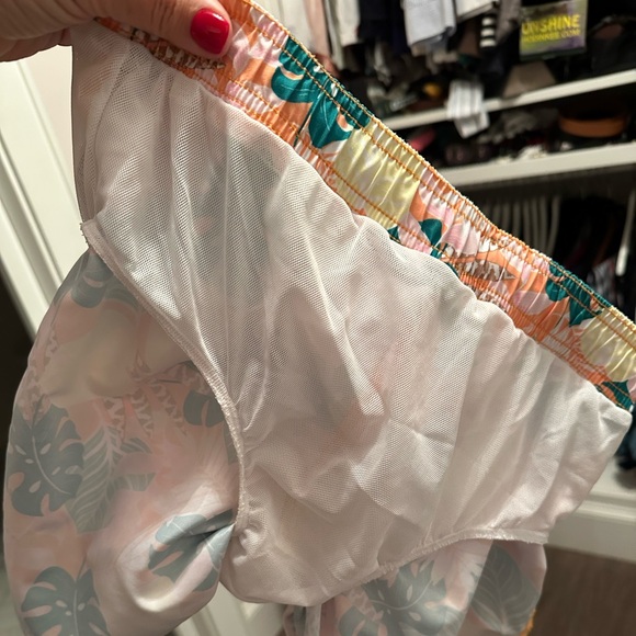 Janie and Jack boys swim trunks size 18 - Picture 3 of 3